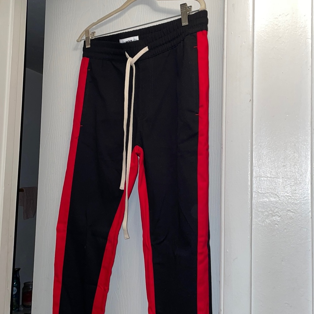 Black/red cloth pants